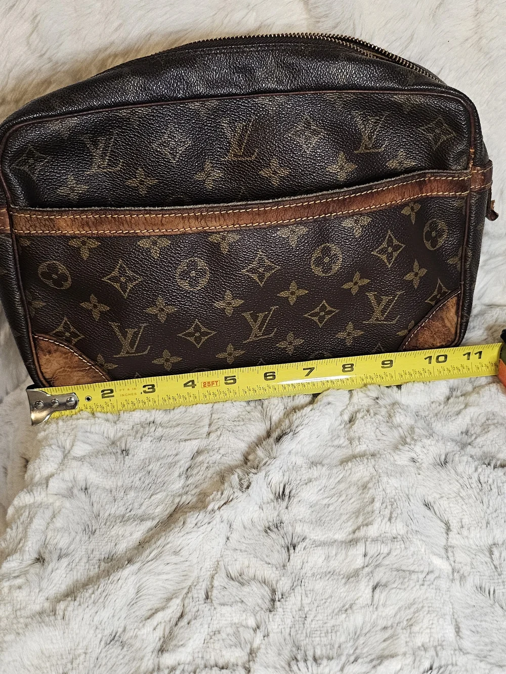 Louis Vuitton Monogram Canvas Toiletry Pouch in Brown and Tan With COA - Picture 12 of 14